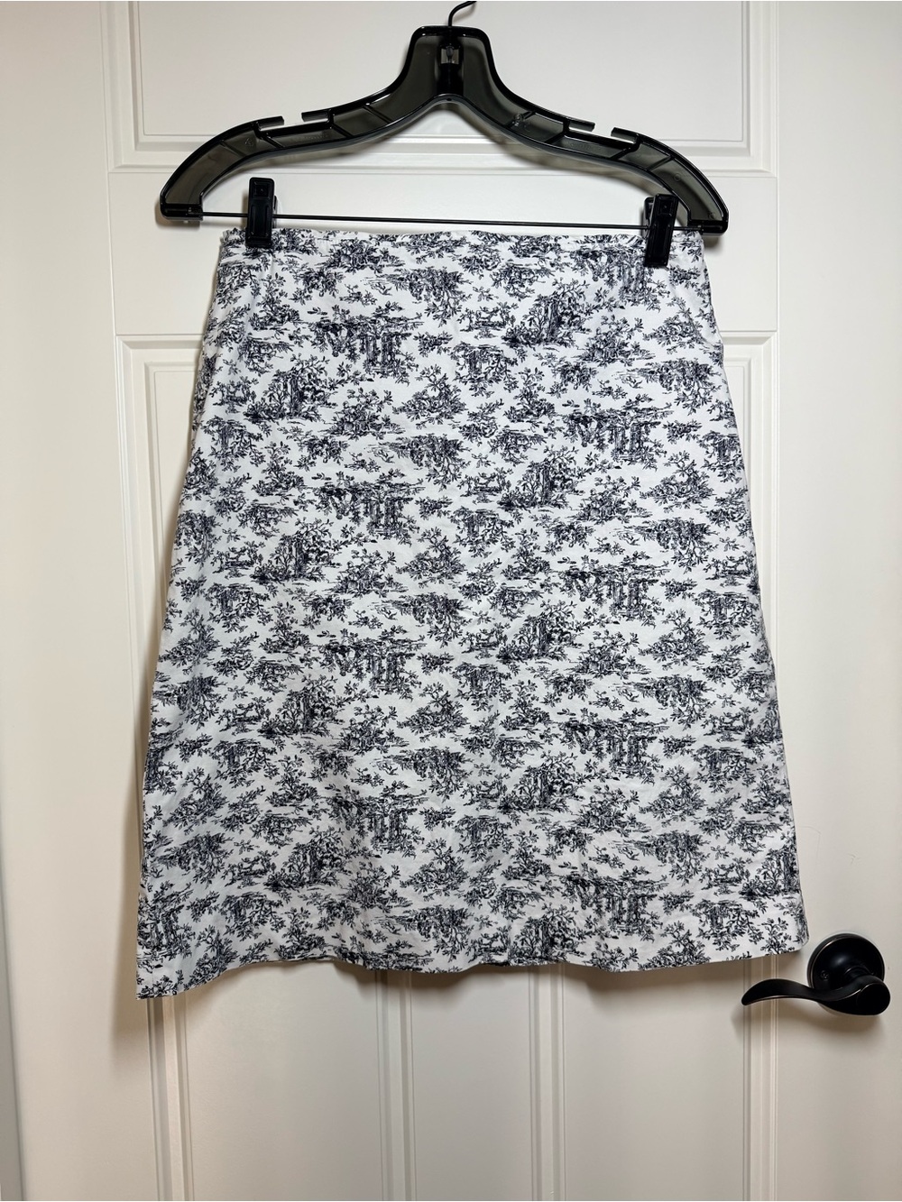 The GAP Factory Store Women's Toile Black White Print Stretch Cotton A-Line Penc
